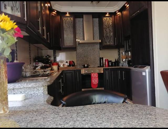 3 BEDROOM TOWNHOUSE FOR SALE IN BIRDSWOOD